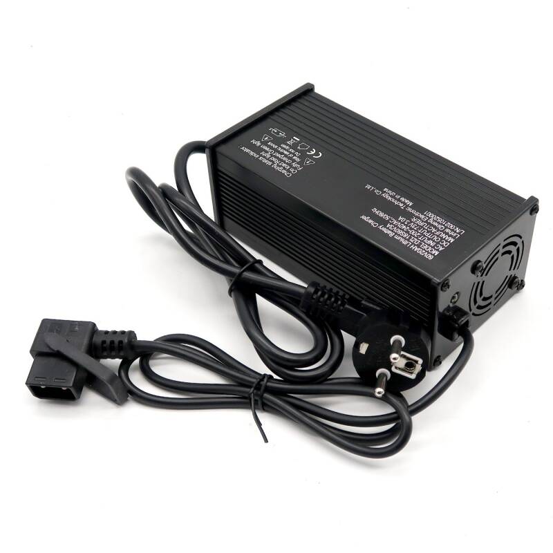 Quad25V3/R26 - Ladegerät 60V/20Ah für Lithium-Akku, Eckig, Alugehäuse
